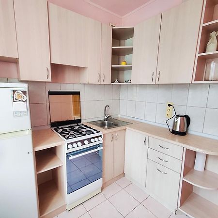 Apartment On Peremogy Square كييف المظهر الخارجي الصورة